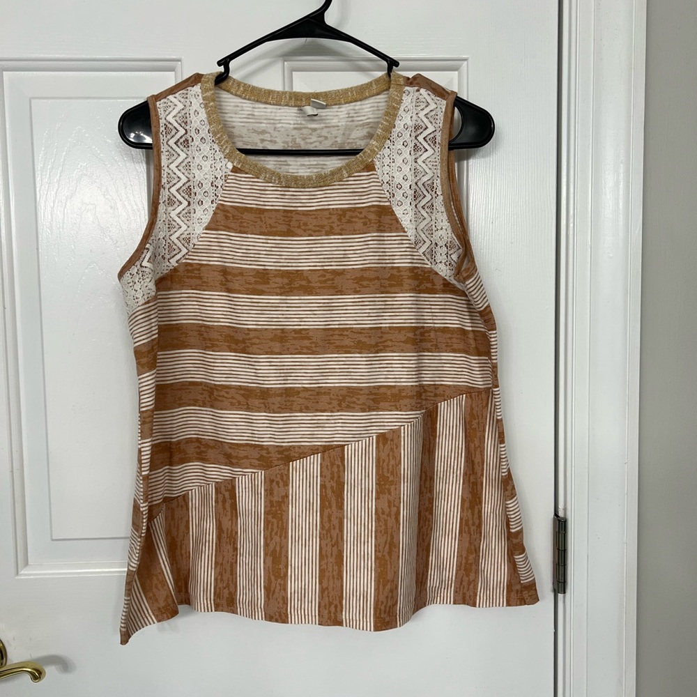 Cato Est. 1946 Sleeveless Lace Top Size Large